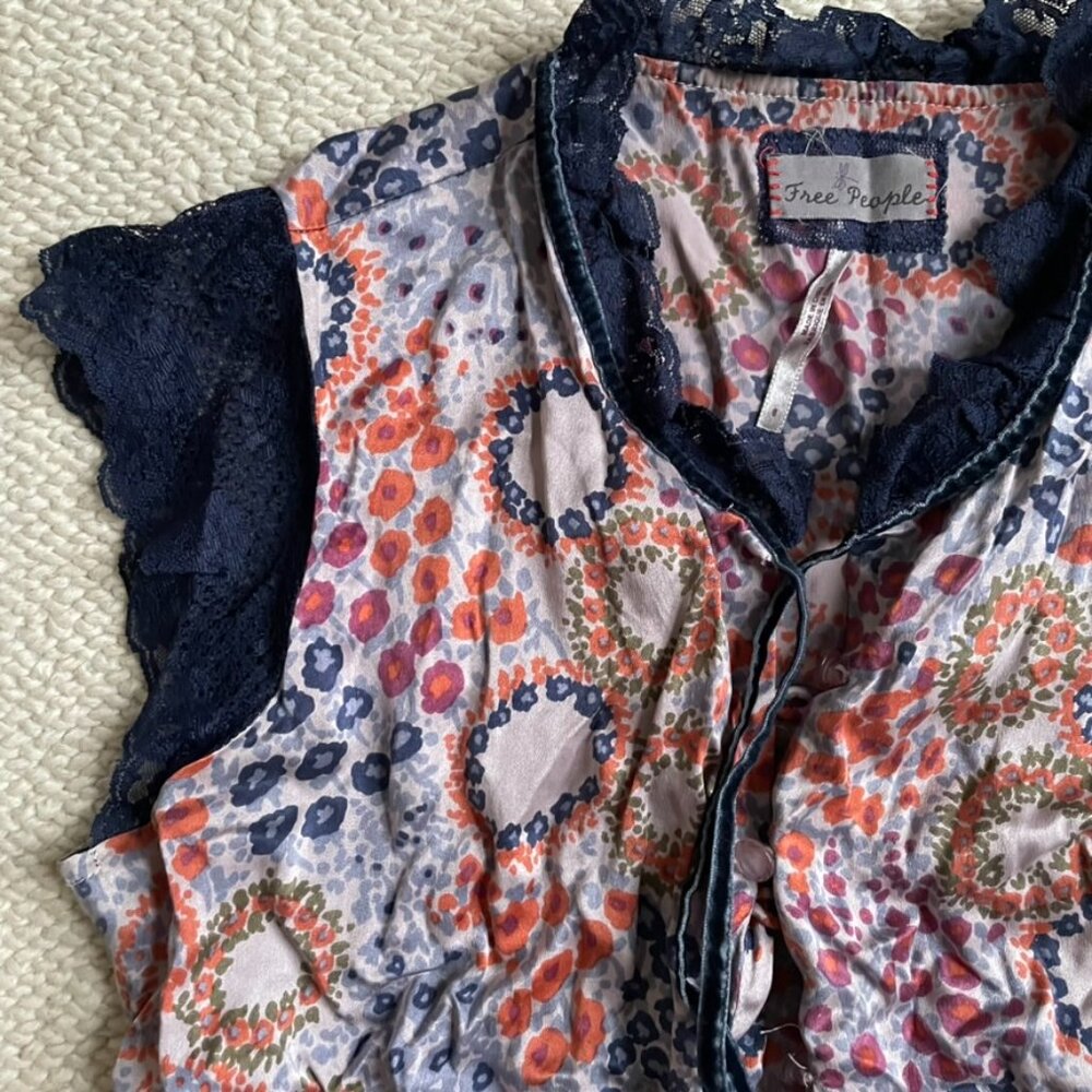 Vintage Free People 100% silk multi color top medium/8